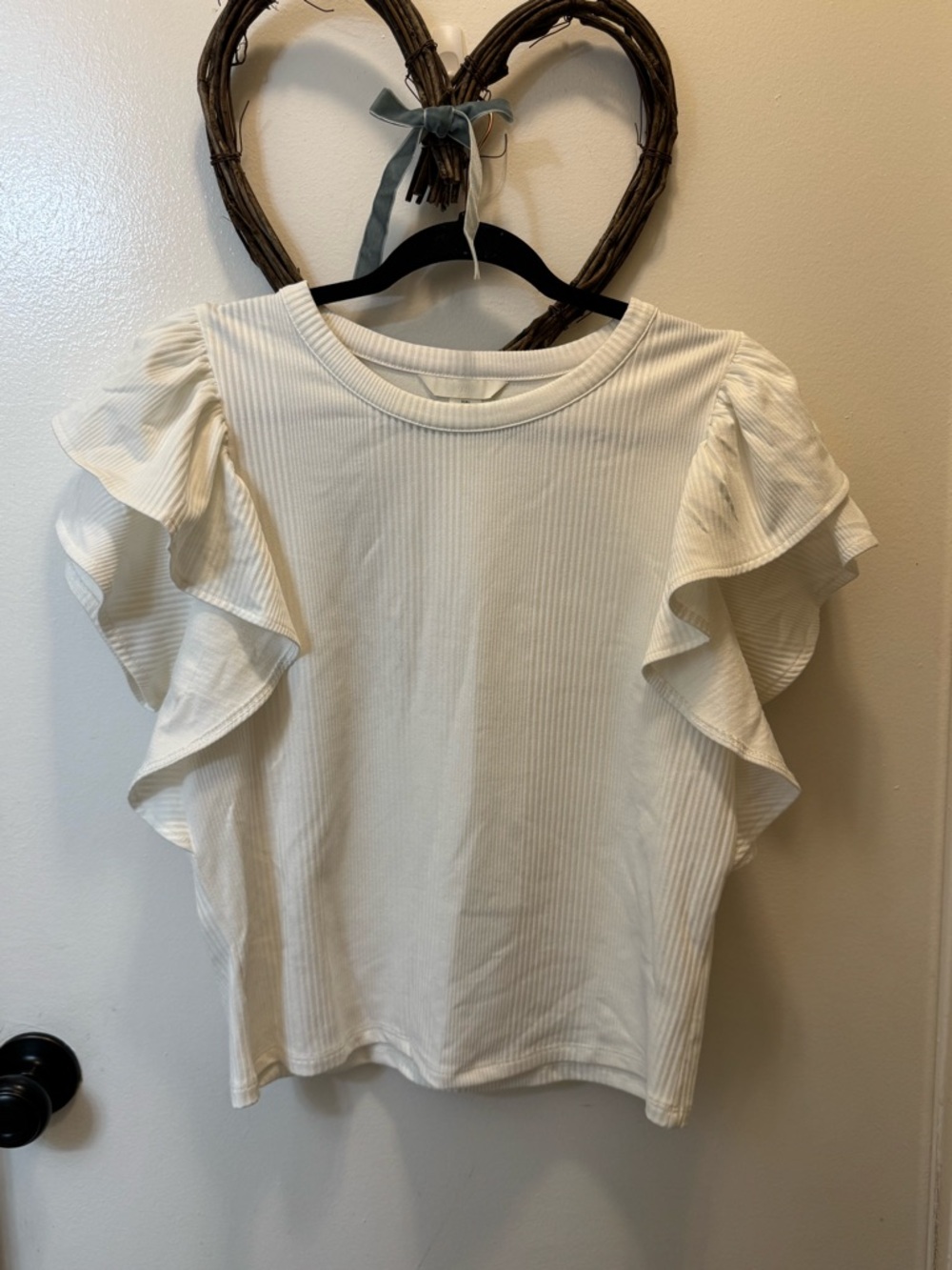 H&M Ruffle Sleeve Top - Picture 3 of 6